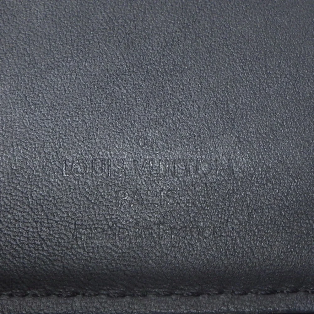 Louis Vuitton Porte-Feuille Brazza Wallet – Black